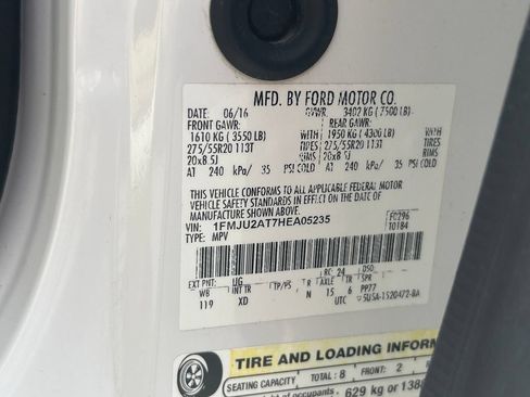 Used 2017 Ford Expedition Limited w/ Equipment Group 301A AWD/4WD image 27