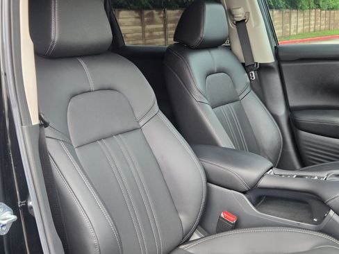 Used 2025 Honda HR-V EX-L image 30