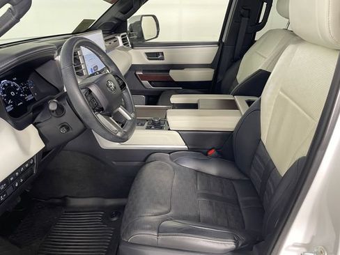 Used 2023 Toyota Sequoia Capstone AWD/4WD image 2
