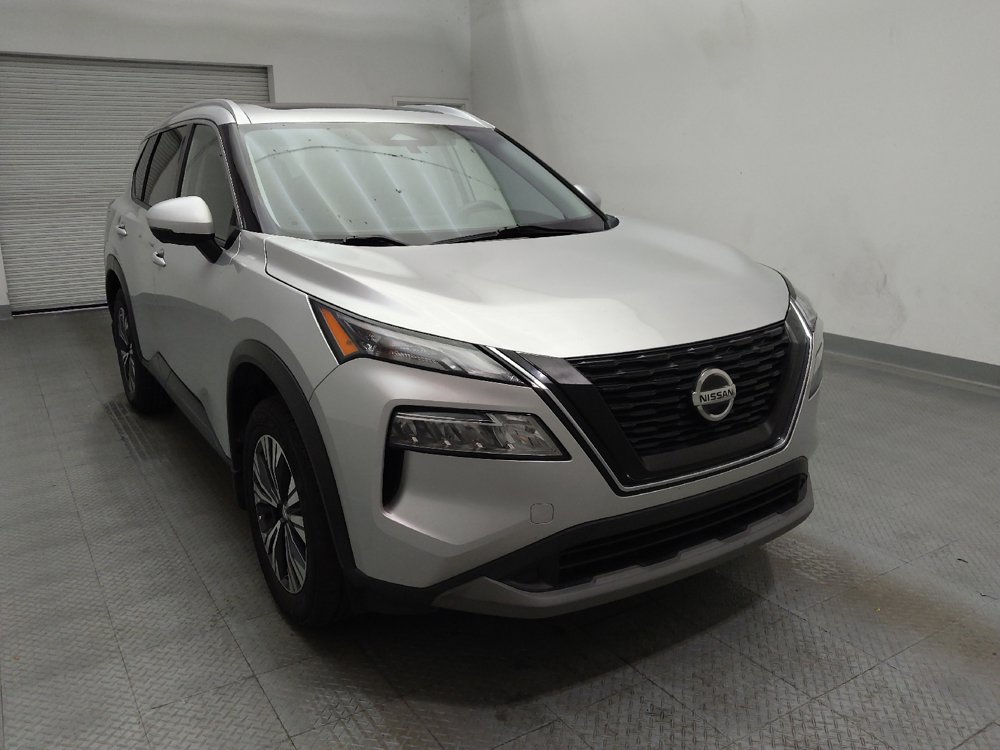 Used 2021 Nissan Rogue SV w/ Premium Package FWD image 14
