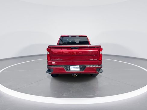 Used 2020 Chevrolet Silverado 1500 Custom w/ Custom Value Package AWD/4WD image 8
