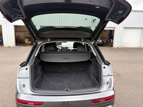Used 2023 Audi Q5 2.0T Premium Plus w/ Premium Plus Package AWD/4WD image 8