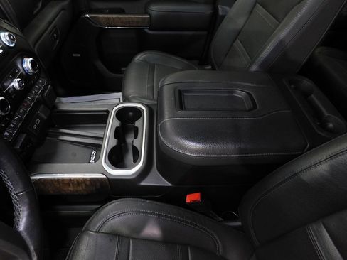 Used 2022 GMC Sierra 3500 Denali w/ Technology Package image 41