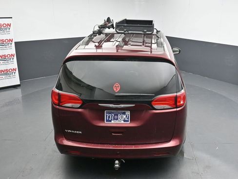 Used 2021 Chrysler Voyager Lxi image 16