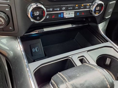 Used 2021 Ford F150 Lariat w/ Equipment Group 502A High AWD/4WD image 17