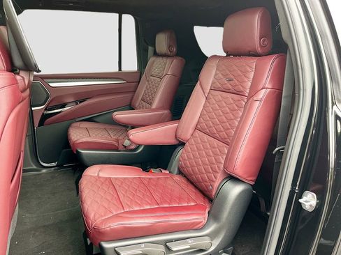 New 2026 Cadillac Escalade ESV Sport w/ Touring Package AWD/4WD image 30