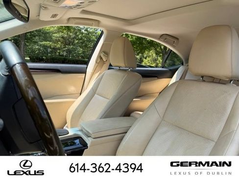 Used 2013 Lexus ES 350 w/ Luxury Pkg FWD image 12