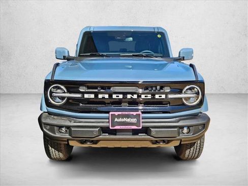 New 2025 Ford Bronco Outer Banks AWD/4WD image 6