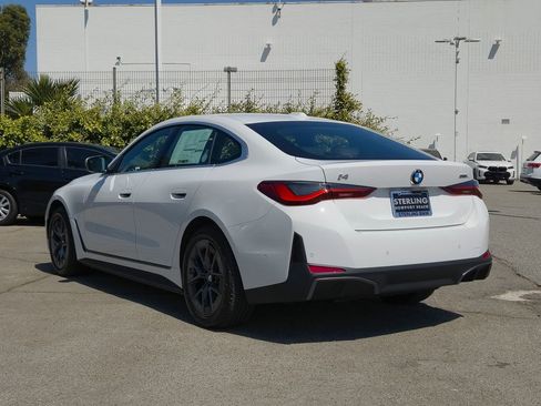 New 2026 BMW i4 eDrive40 w/ Parking Assistance Package RWD image 17