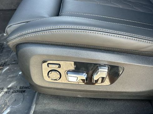 Used 2026 BMW X5 sDrive40i w/ M Sport Package RWD image 22