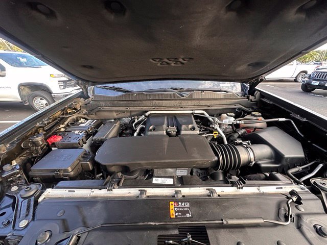Used 2024 Chevrolet Colorado Trail Boss w/ Technology Package AWD/4WD image 15