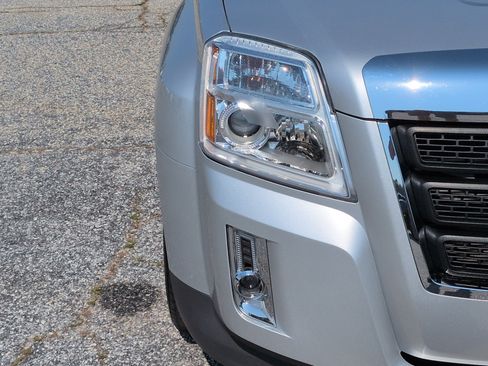 Used 2014 GMC Terrain SLE w/ Convenience Package FWD image 8