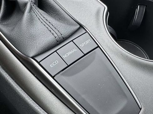 Certified 2023 Toyota Camry SE FWD image 14