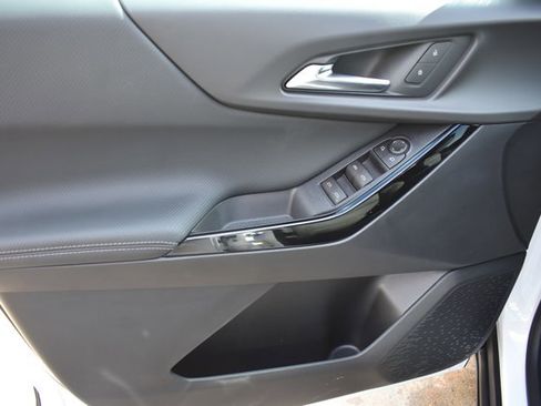 New 2026 Chevrolet Equinox LT w/ Safety and Technology Package image 12