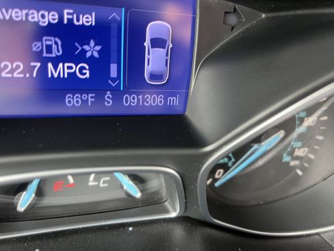 Used 2013 Ford Focus SE FWD image 17