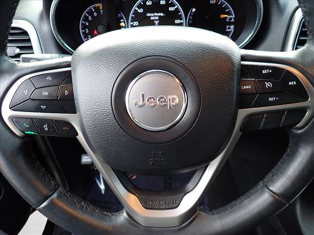 Used 2019 Jeep Grand Cherokee Laredo AWD/4WD image 15