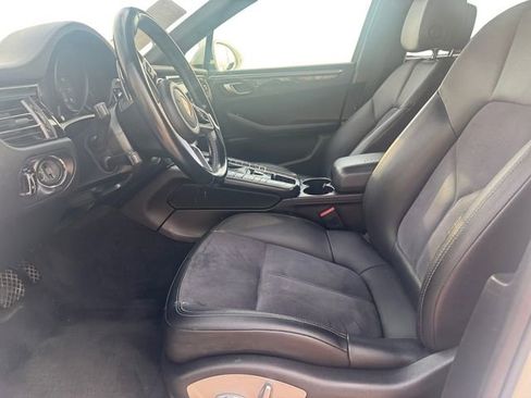 Used 2019 Porsche Macan image 9