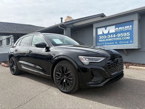 Used 2024 Audi Q8 e-tron Prestige w/ Prestige Package image 1