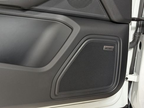 Certified 2025 Porsche Macan S AWD/4WD image 13