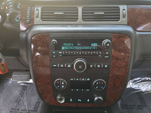 Used 2012 Chevrolet Tahoe LT w/ Texas Edition RWD image 28