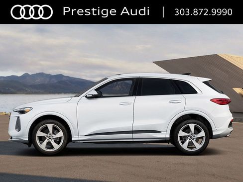 Used 2025 Audi Q5 Premium Plus w/ Premium Plus AWD/4WD image 30