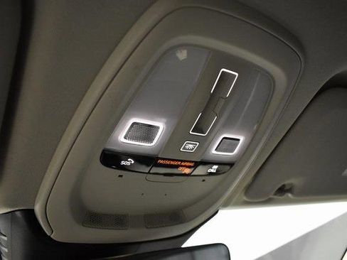 Used 2022 Volvo XC60 B5 Inscription w/ Climate Package image 27