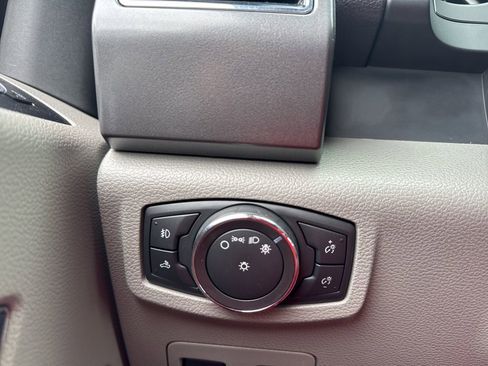 Used 2018 Ford F150 XLT w/ Equipment Group 302A Luxury AWD/4WD image 10