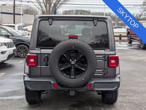 Certified 2021 Jeep Wrangler Unlimited Sahara AWD/4WD image 4