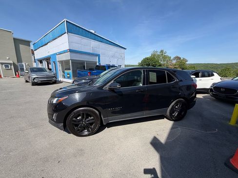 Used 2020 Chevrolet Equinox LT w/ Midnight Edition AWD/4WD image 2