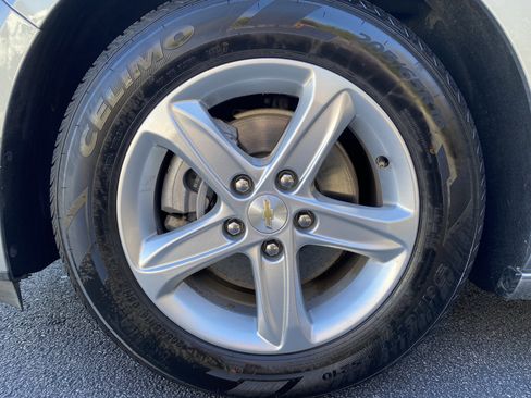 Used 2024 Chevrolet Malibu LT image 11