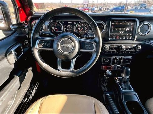 Used 2018 Jeep Wrangler Unlimited Rubicon image 12