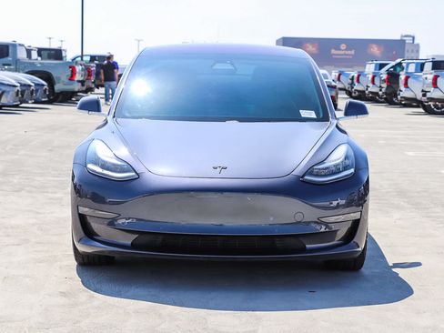 Used 2018 Tesla Model 3 Long Range AWD/4WD image 2