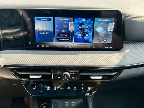 New 2026 Nissan Kicks SR w/ Cold Weather Package image 23