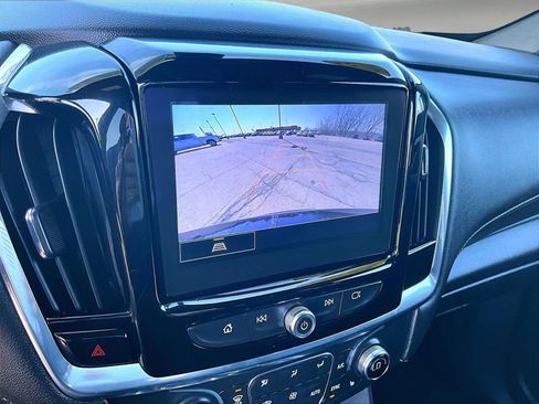 Used 2023 Chevrolet Traverse LT AWD/4WD image 14