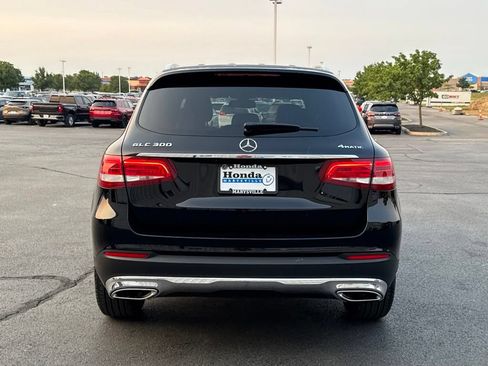 Used 2019 Mercedes-Benz GLC 300 4MATIC w/ Premium Package image 6