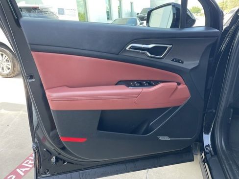 Used 2024 Kia Sportage SX image 12