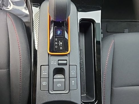 Used 2026 Toyota Prius Plug-In Hybrid image 24