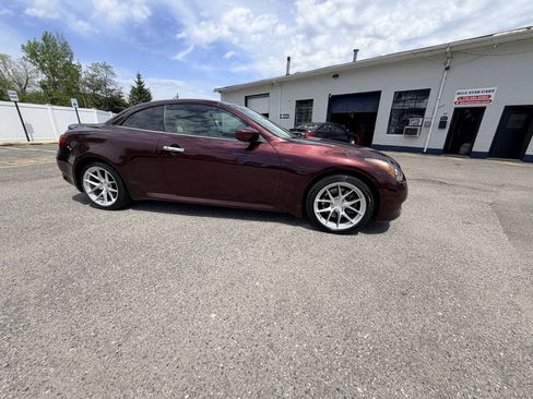 Used 2009 INFINITI G37 Convertible w/ Premium Pkg RWD image 24