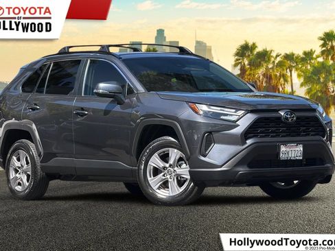 Certified 2025 Toyota RAV4 XLE w/ Convenience Package FWD image 1