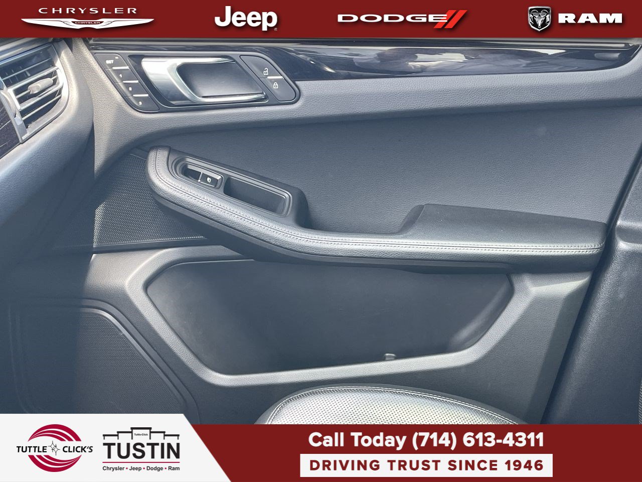 Used 2024 Porsche Macan AWD/4WD image 29