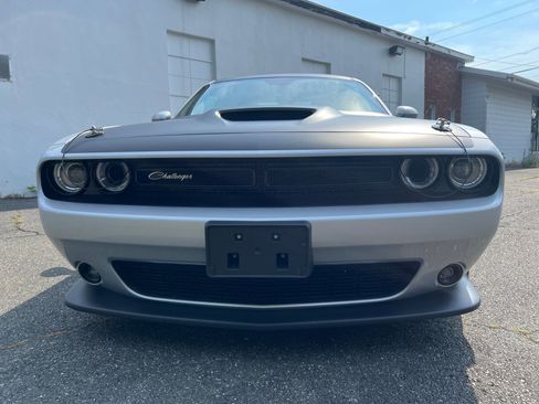 Used 2022 Dodge Challenger R/T Scat Pack w/ T/A Package image 5