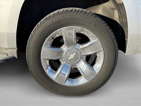 Used 2015 Chevrolet Tahoe LT w/ Luxury Package image 9