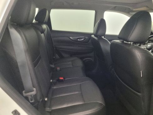 Used 2019 Nissan Rogue SL w/ Premium Package AWD/4WD image 19