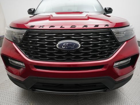 Used 2023 Ford Explorer ST-Line w/ Class IV Trailer Tow Package image 22