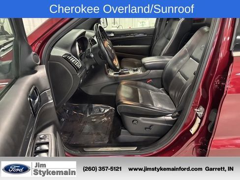 Used 2019 Jeep Grand Cherokee Overland AWD/4WD image 37