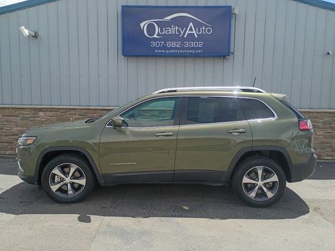 Used 2019 Jeep Cherokee Limited AWD/4WD image 1