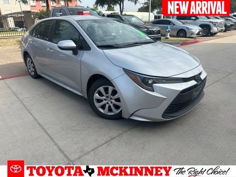 Used 2024 Toyota Corolla LE FWD image 1