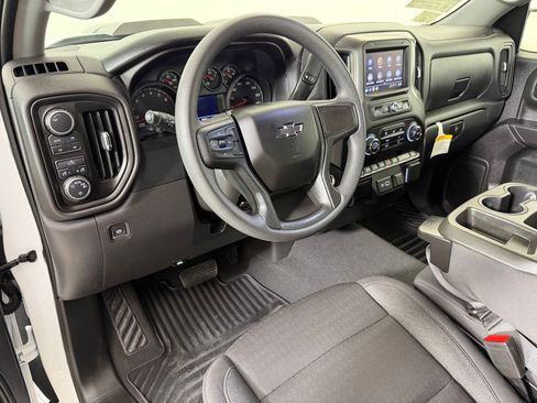 Used 2023 Chevrolet Silverado 1500 Custom Trail Boss AWD/4WD image 4