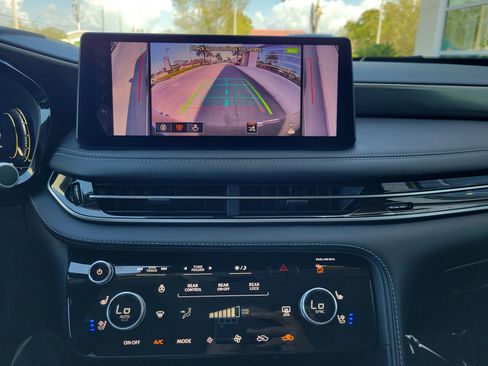 Used 2026 INFINITI QX60 Luxe w/ Cargo Package image 23