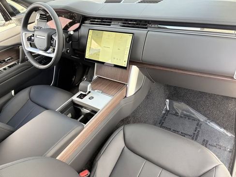 New 2026 Land Rover Range Rover SE AWD/4WD image 11